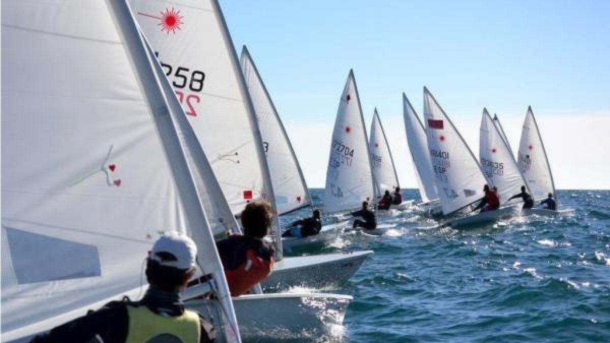El Club de Mar apuesta por la vela.