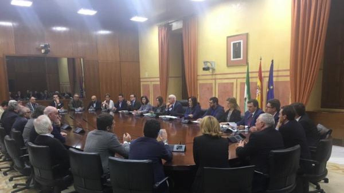 Reuión de la delegación almeriense con la Comisión de Fomento.