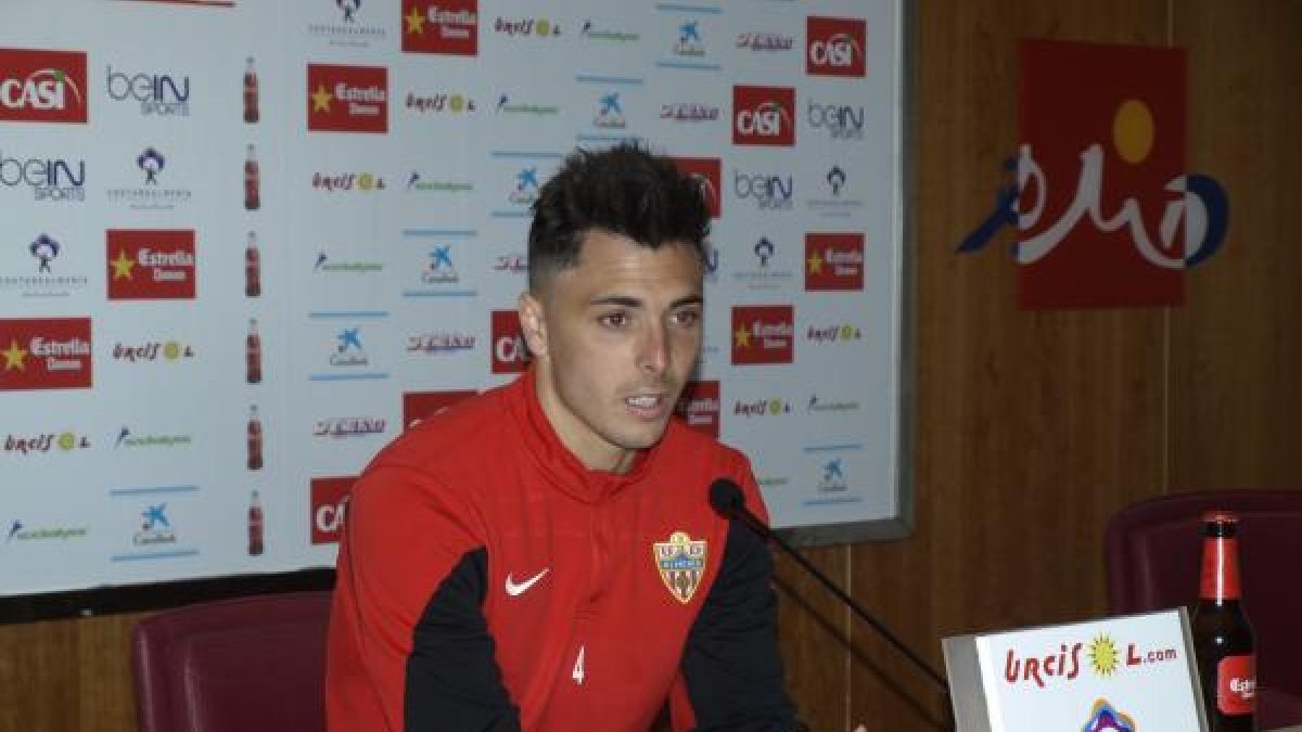 Ximo Navarro en rueda de prensa.
