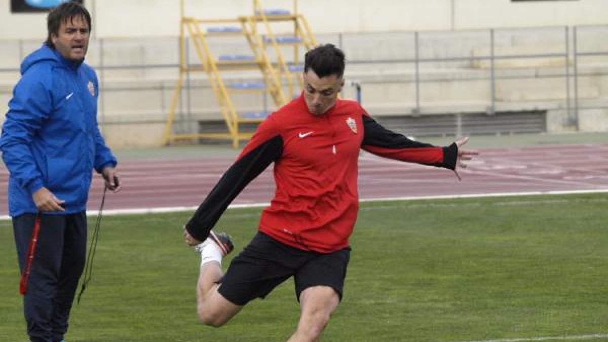Ximo Navarro en el entrenamiento.
