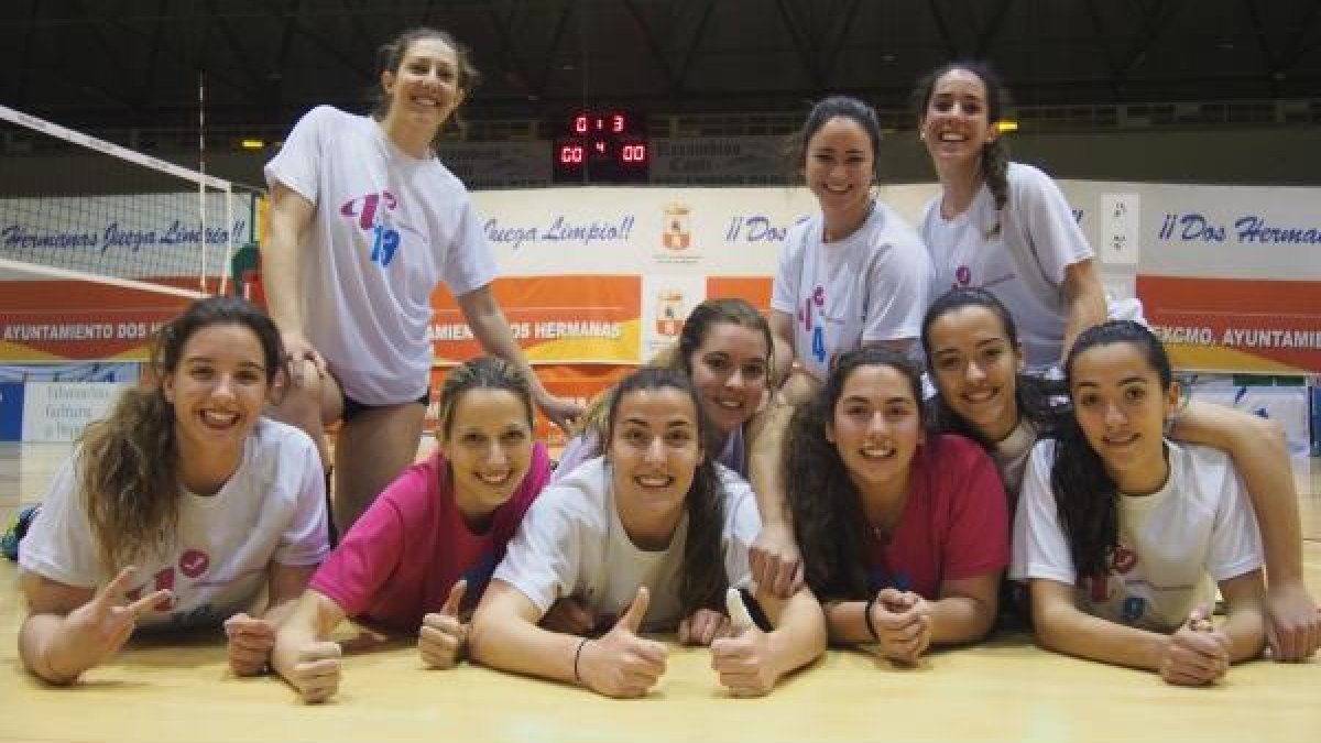 Las jugadoras felices tras la victoria.
