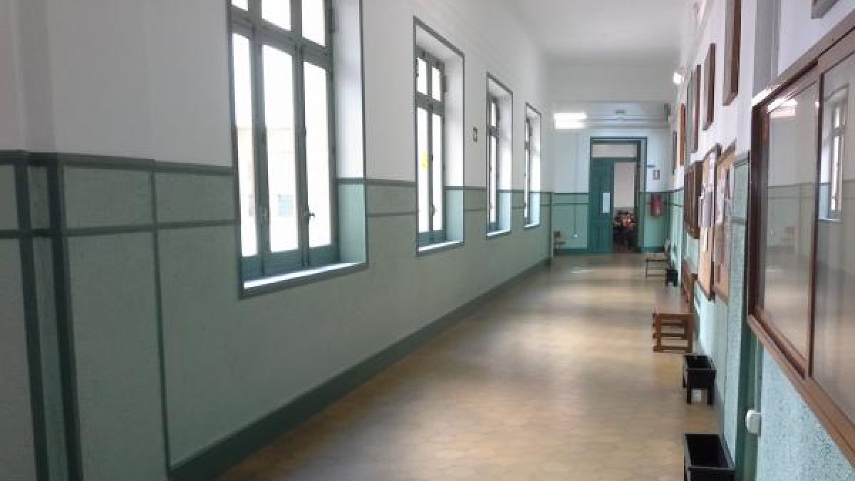 Pasillo de un centro educativo de la provincia.