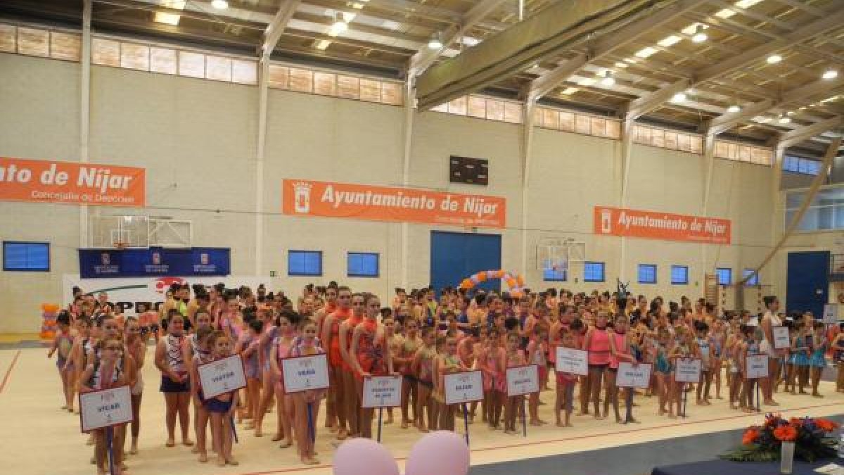 Gimnastas en Níjar.