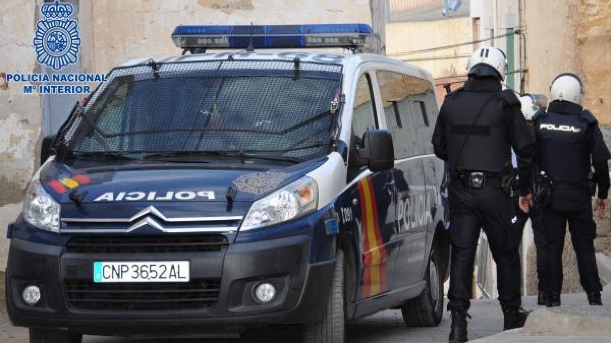 Antidisturbios en Torrecárdenas