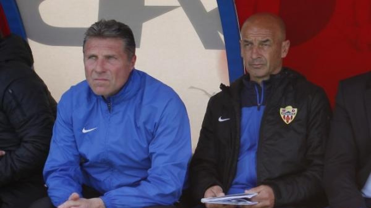 Borelli y Férez en el banquillo del Mediterráneo.