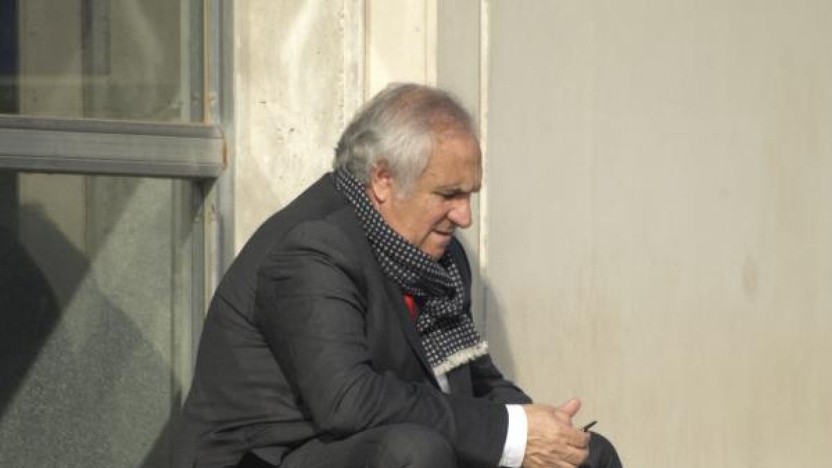 El presidente del Almería debe tomar el mando de las operaciones.