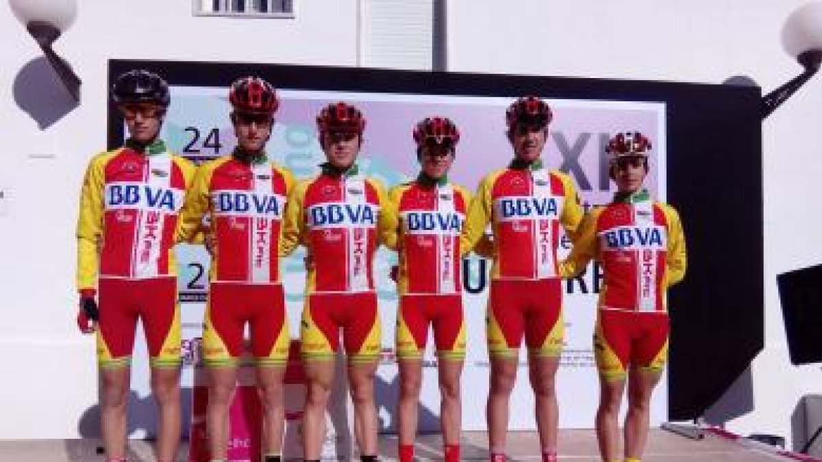El equipo al completo.