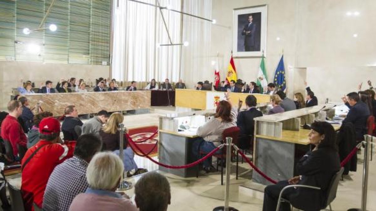 Votación en Pleno de uno de los puntos del orden del día