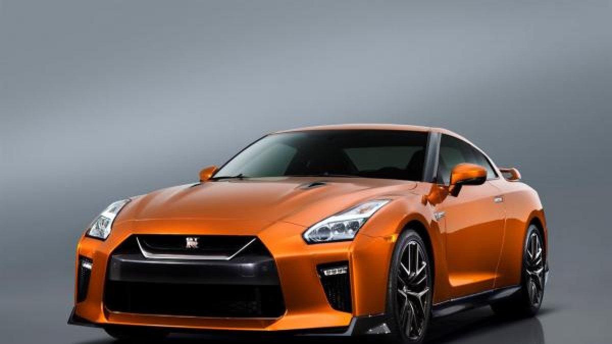 Así es la versión renovada del GT-R.