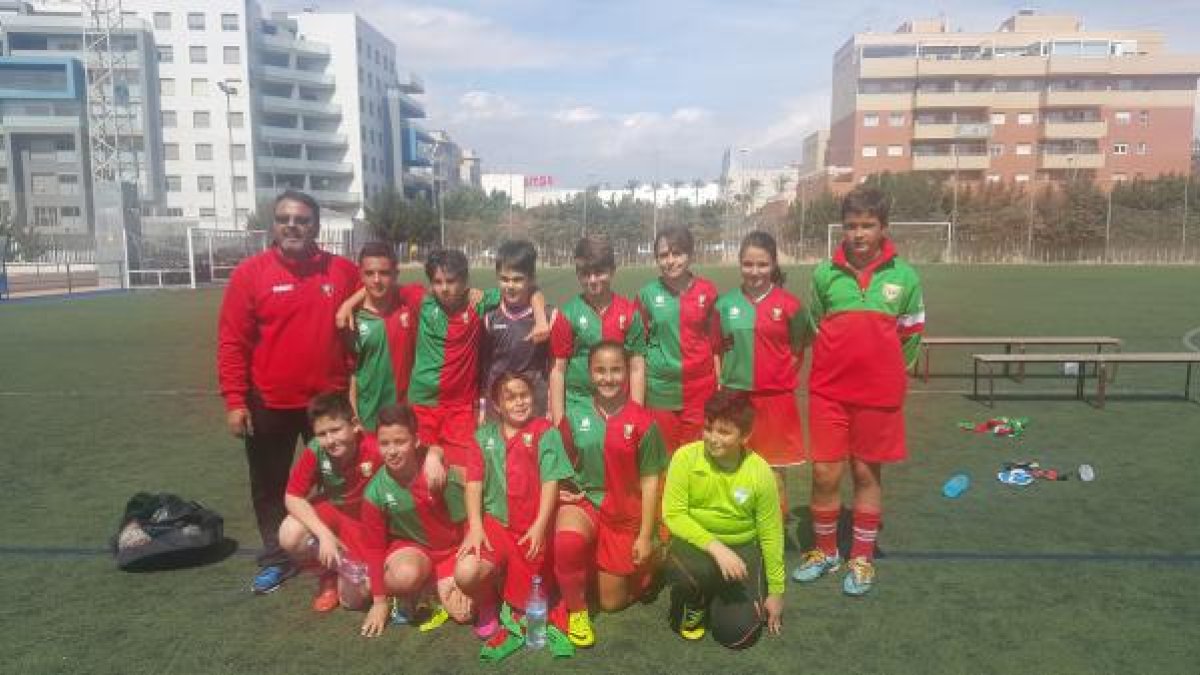 El Pavía sigue apostando fuerte por el fútbol femenino.