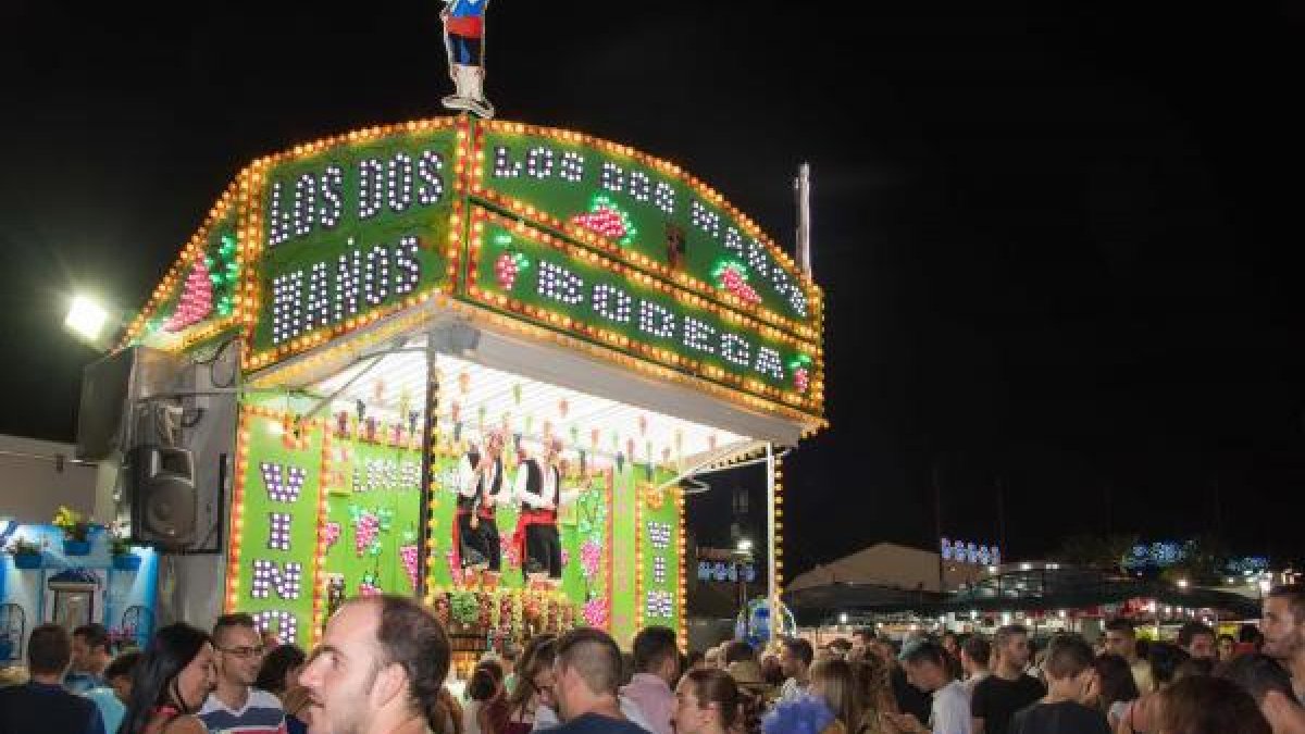 Puesto de vinos ubicado en el recinto ferial el pasado agosto.