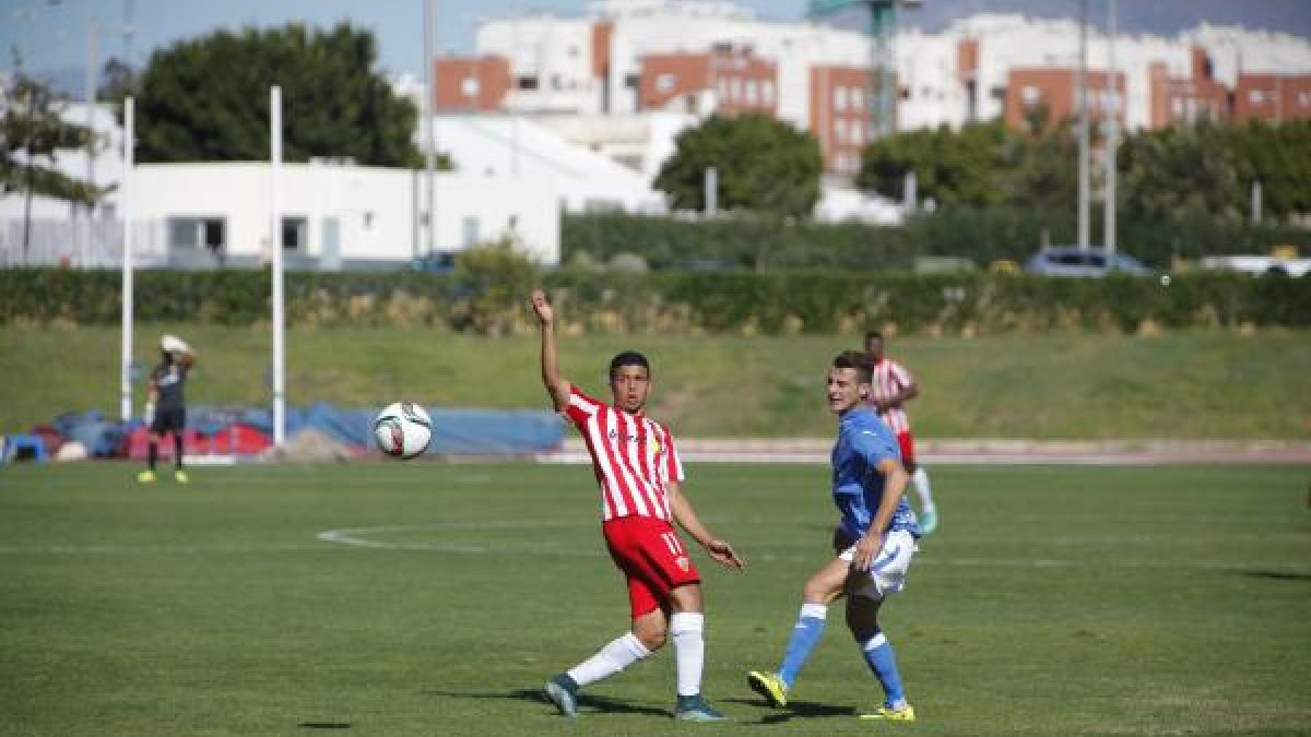 El Almería B visita a un Melilla también en descenso.