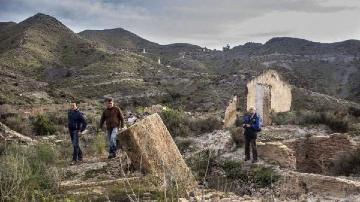 n equipo técnico visitó cuatro de las cuevas que son más accesibles del municipio.