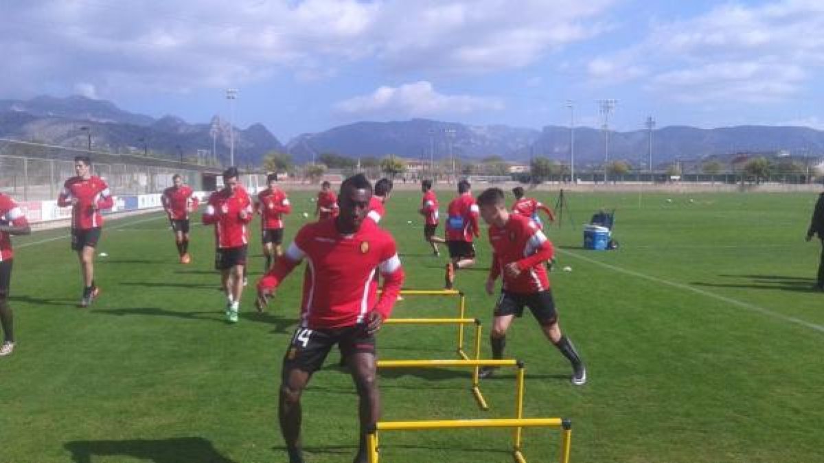 El Mallorca durante el entrenamiento matinal.