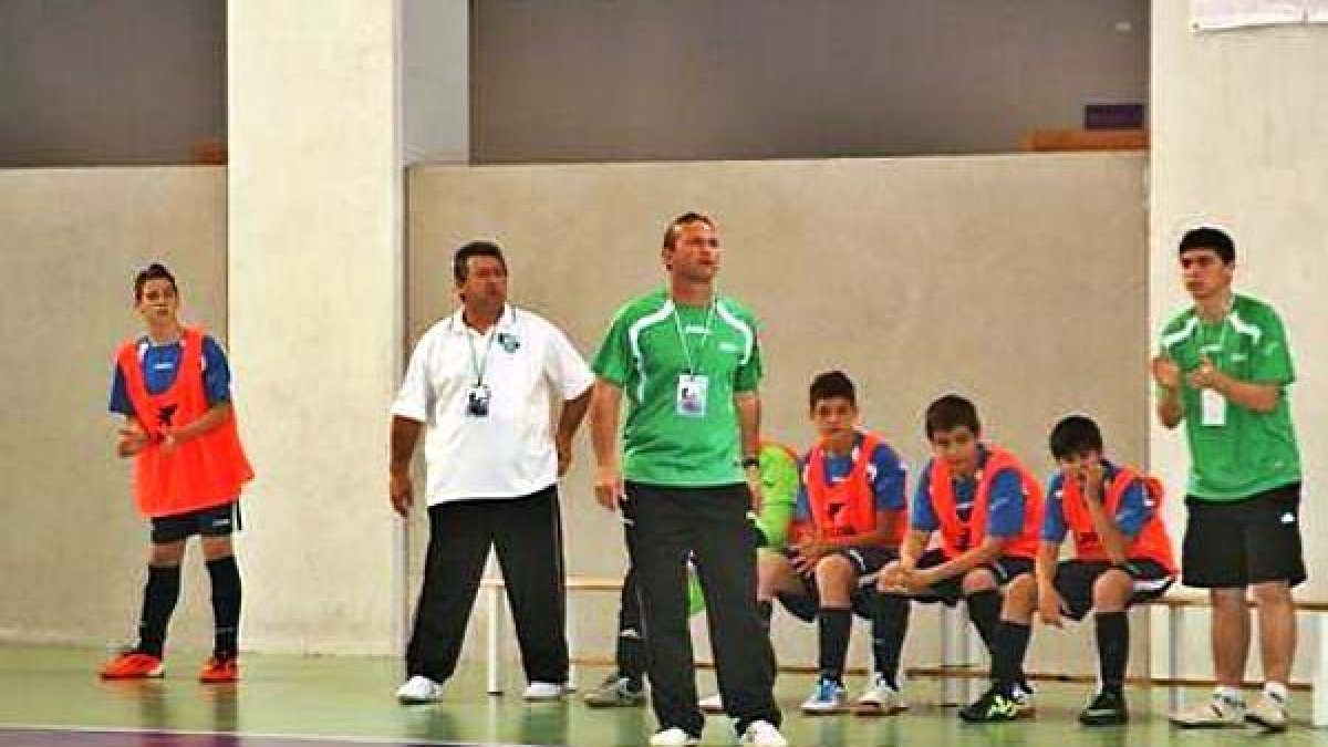 Cisco en su faceta de entrenador.