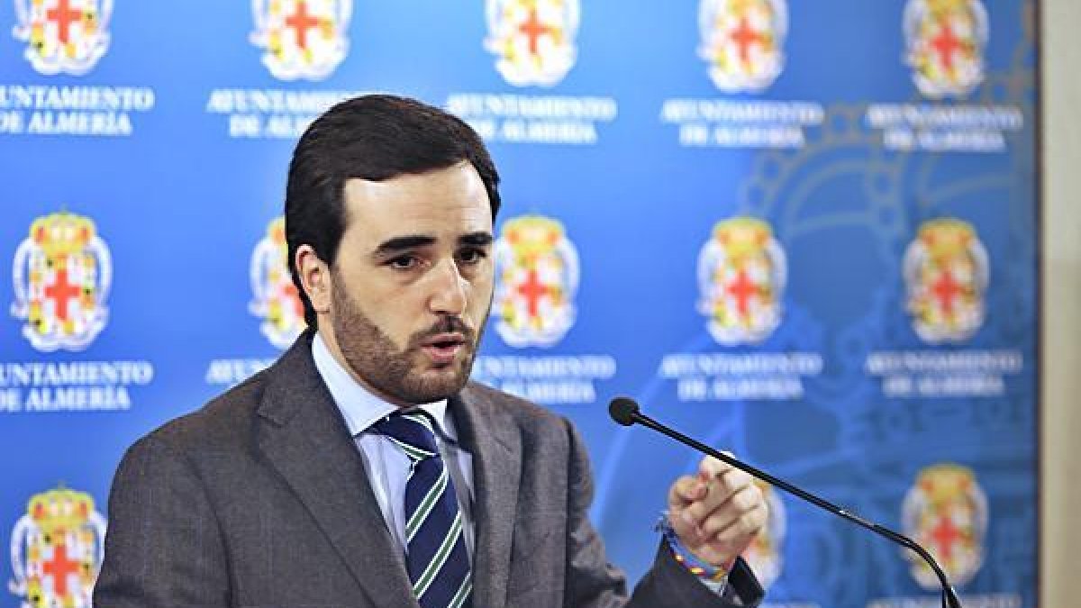 Carlos Sánchez en la presentación de la Frutoteca