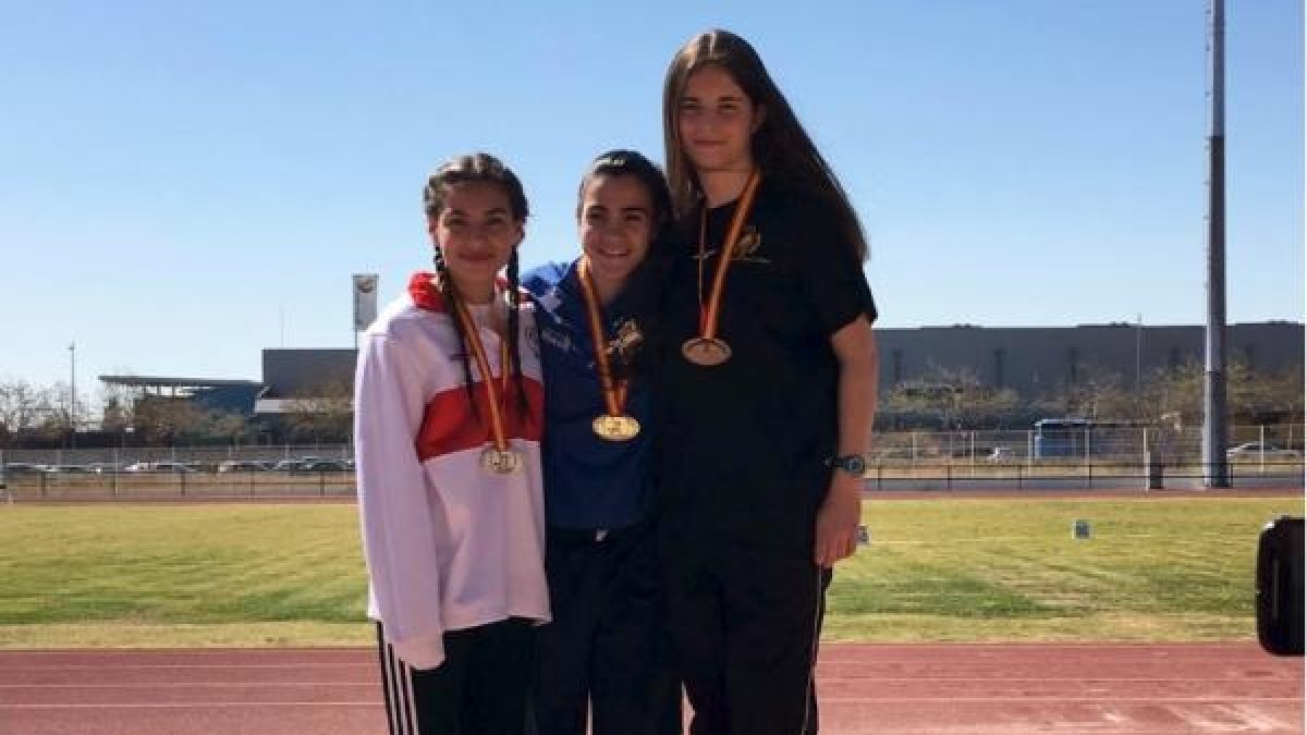 Nerea, en el centro.