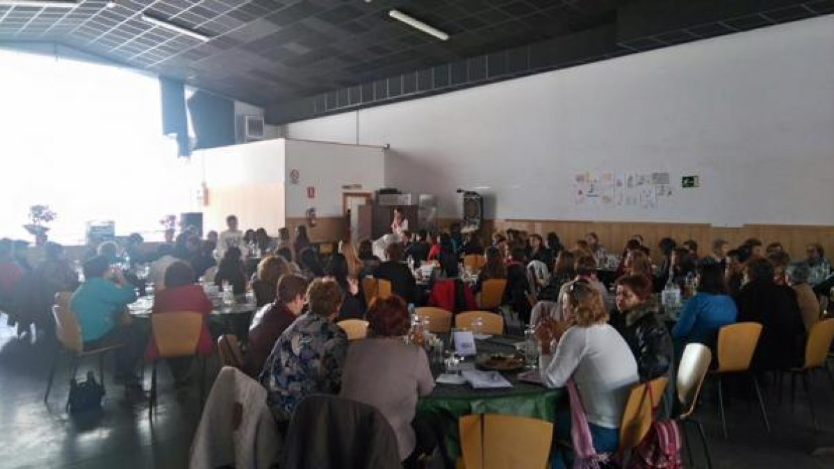 Asistentes a las jornadas formativas de la mujer.