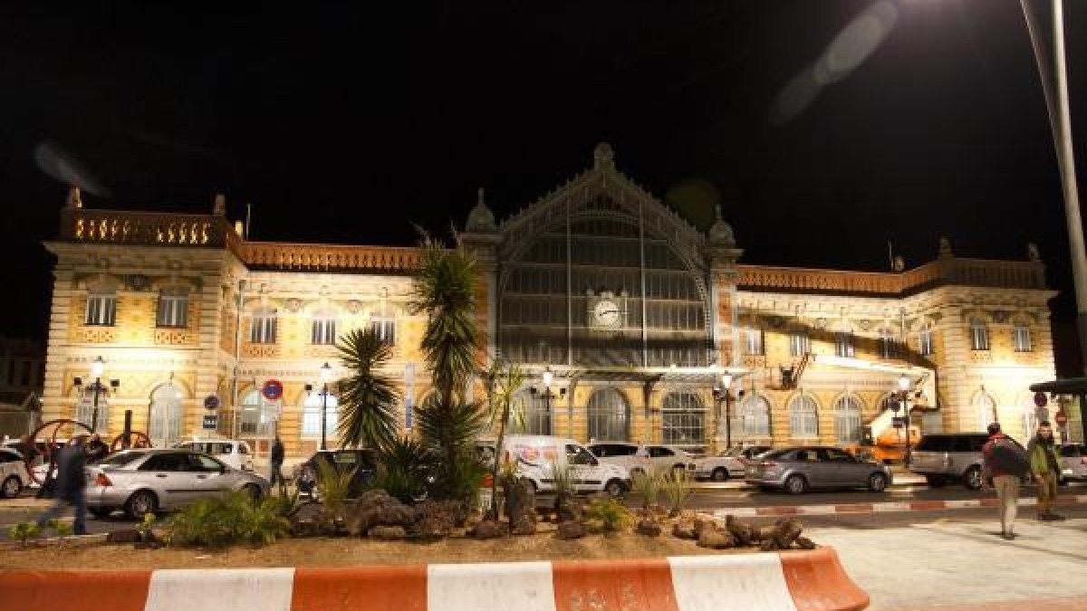 La Estación Intermodal ha sido uno de los edificios que se han apagado en años anteriores.