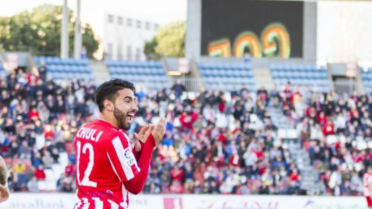 Chuli celebra el gol de Quique al Girona.