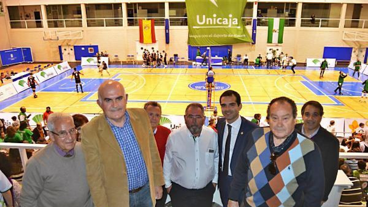 El palco del Moisés con la cúpula del Unicaja y el primer almeriense.