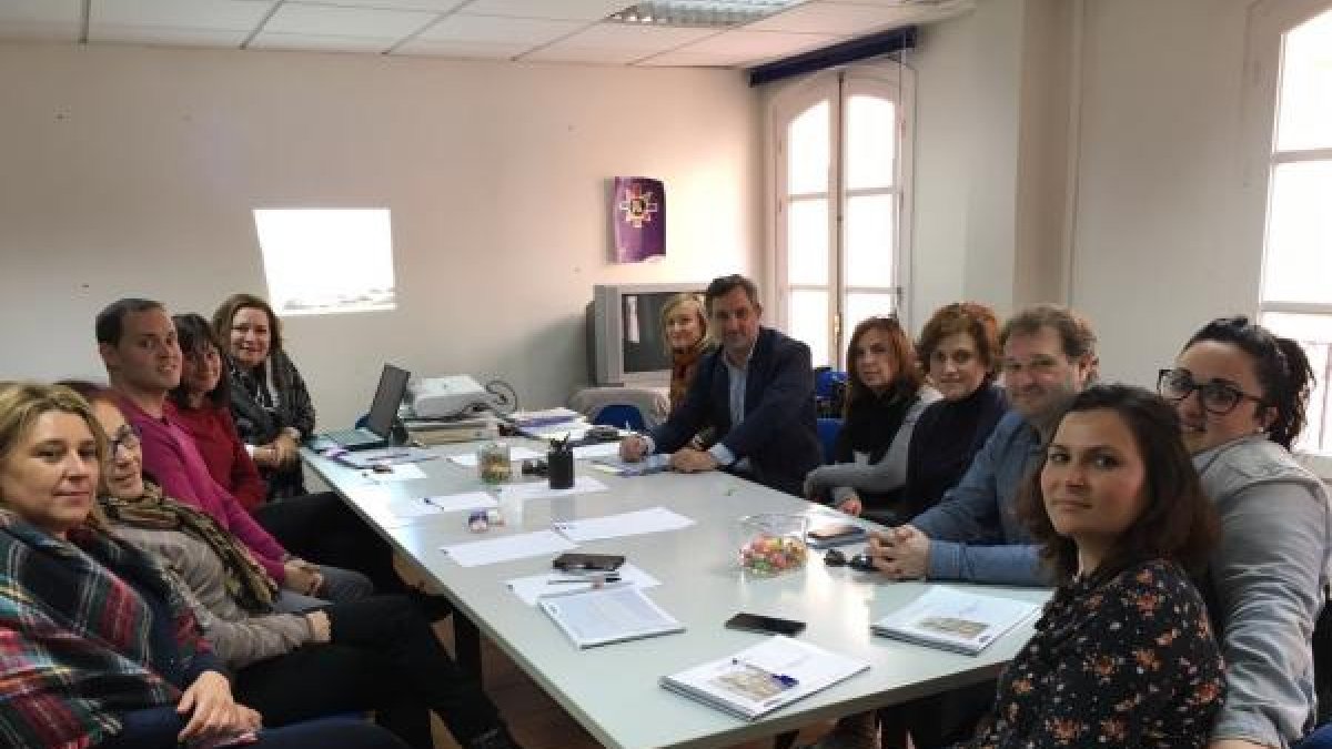 Ángel Escobar preside las comisiones mixtas.