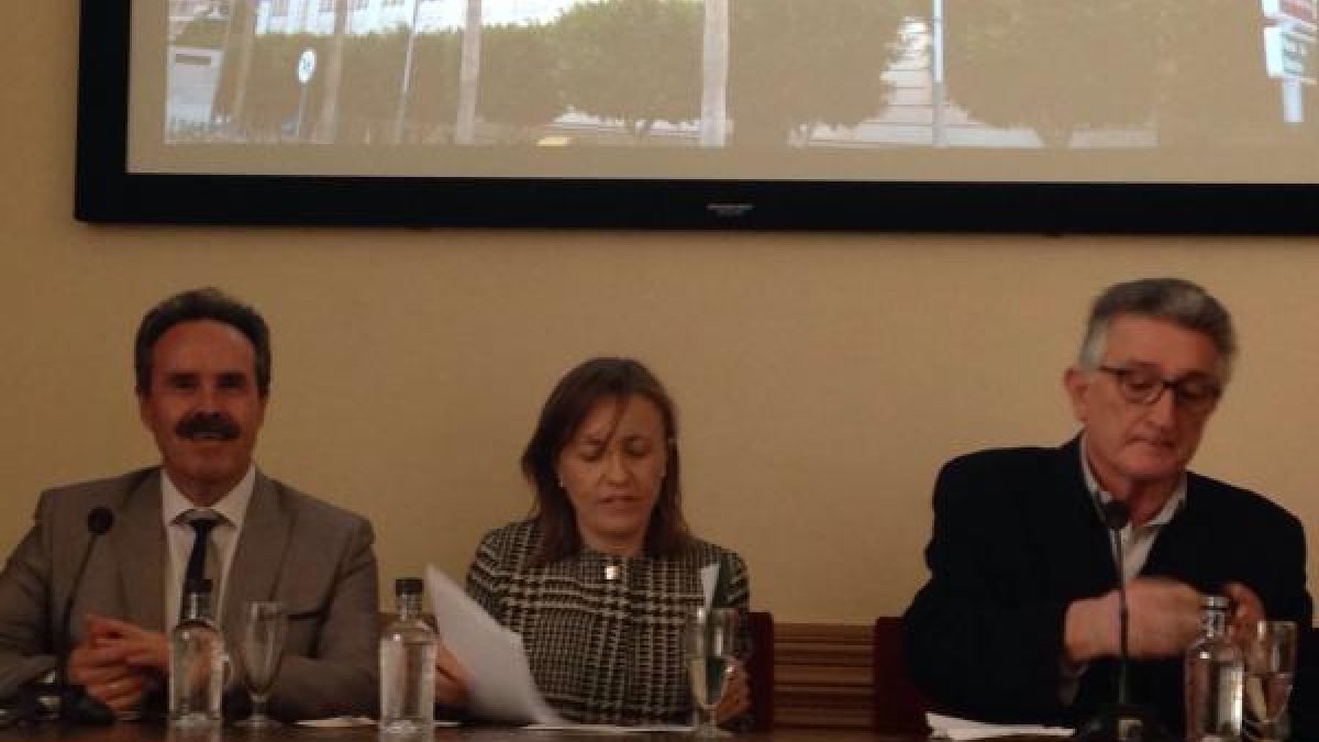 Presentación de las jornadas en el IES Celia Viñas.