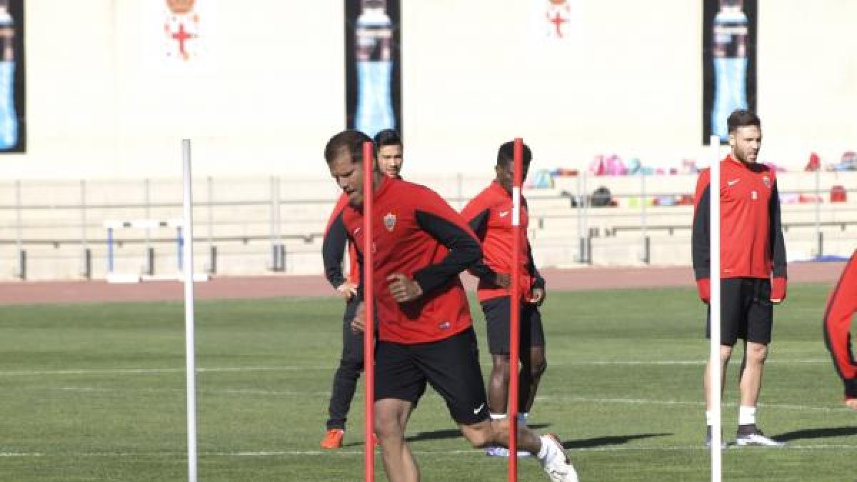 Jorge Morcillo jugará ante el Girona.