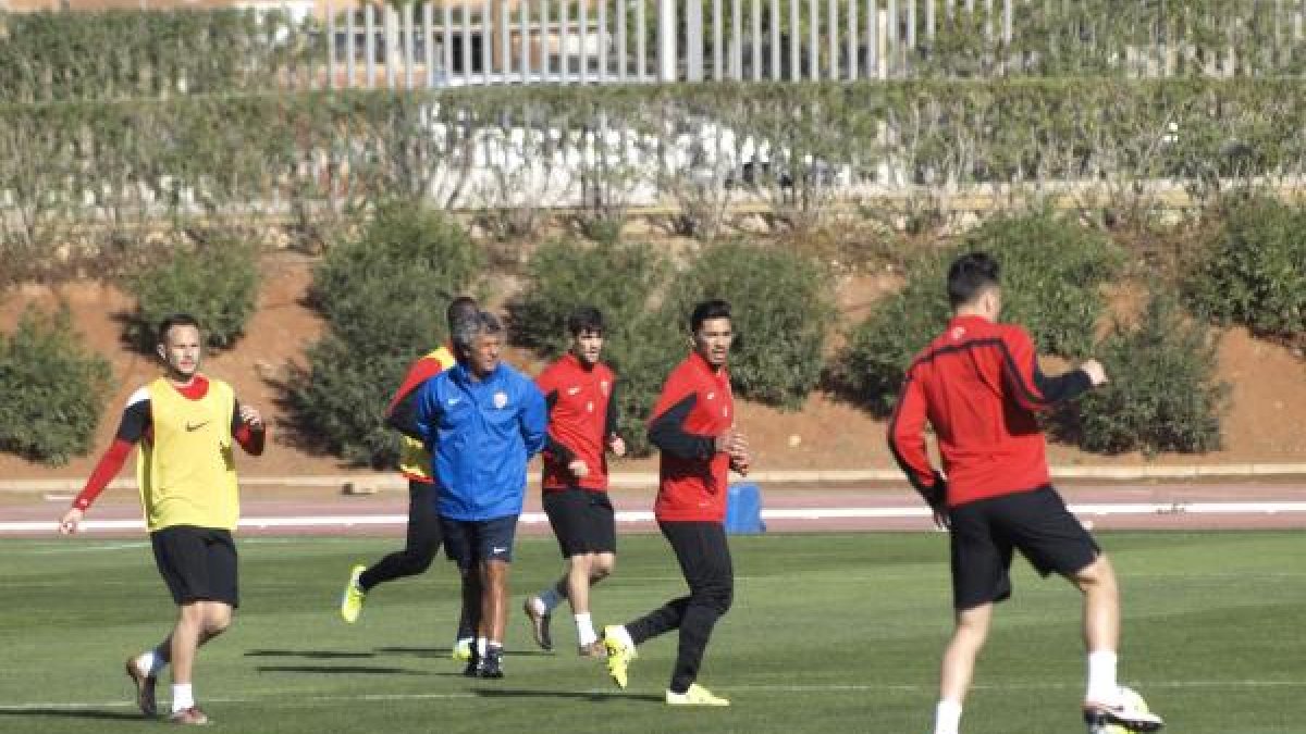 Pipo Goro, atento a una de las jugadas.