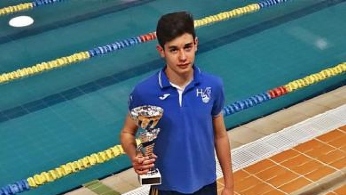 Guerrerto con la medalla.