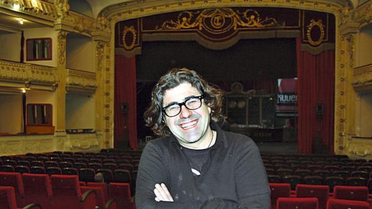 Pepe Céspedes recomienda “leer ‘El nombre de la rosa’ de Umberto Eco, en donde habla de Aristóteles y la risa”.