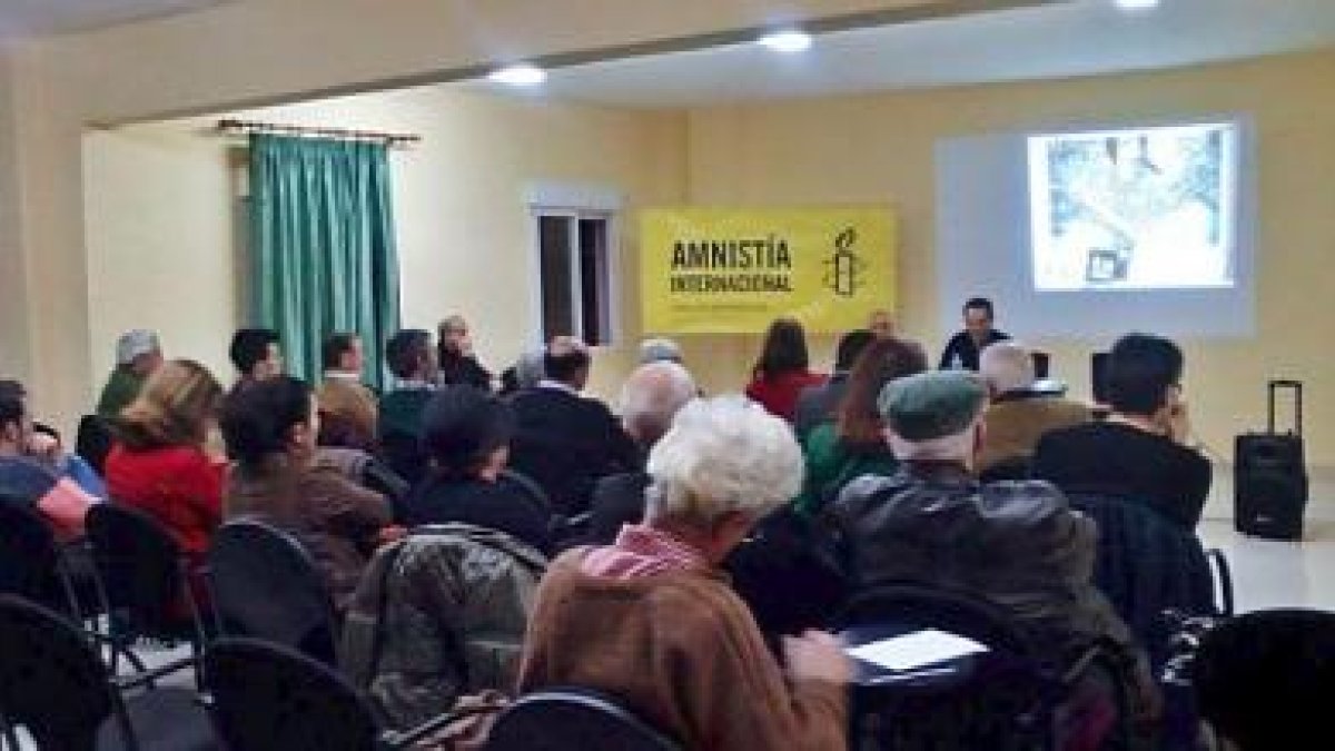 Presentación de la memoria de AI