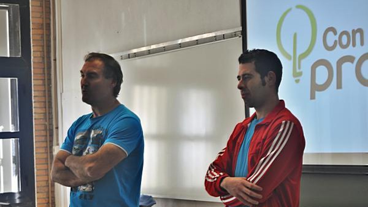 Casimiro y Tejada en plena clase.