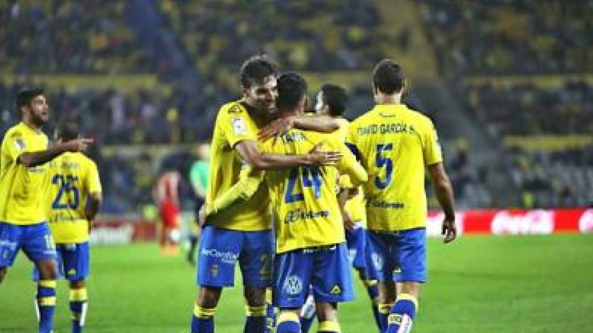 Las Palmas dio un baño al Getafe.