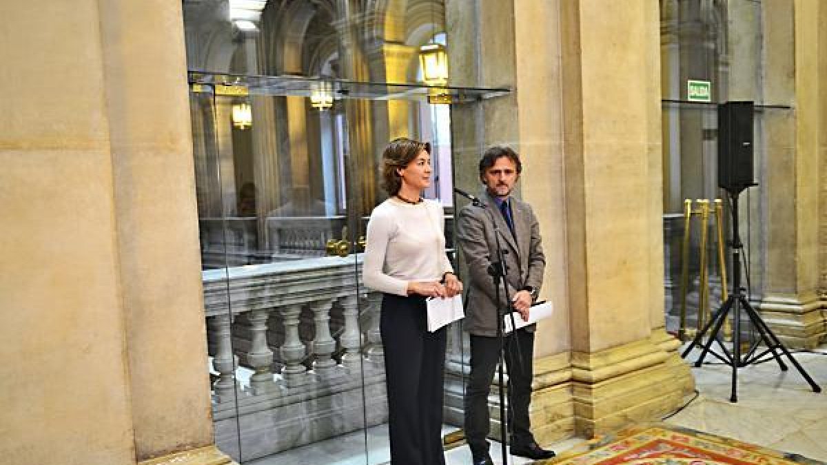 Comparecencia de ministra y consejero.