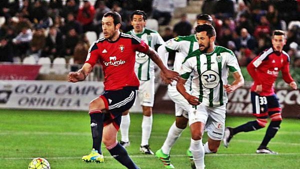 Berenguer al fondo de la imagen.