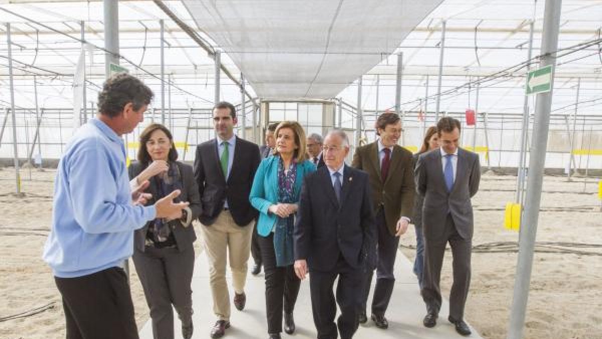 La ministra en funciones durante su visita a la provincia.