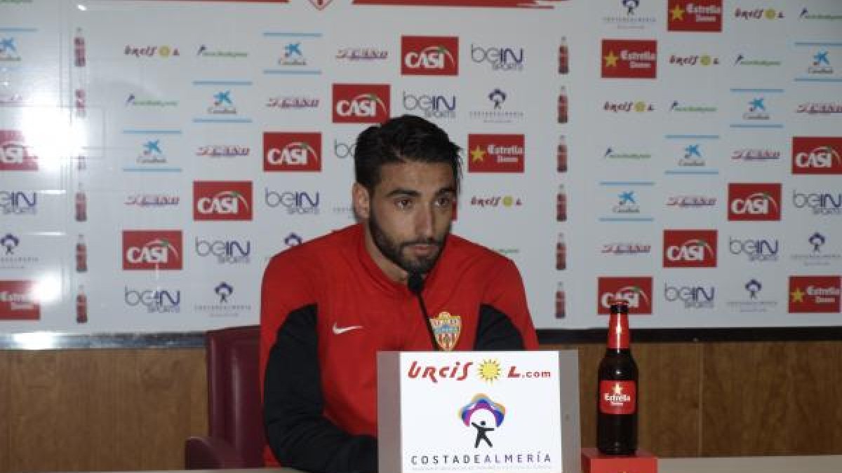 El delantero Chuli, en rueda de prensa.