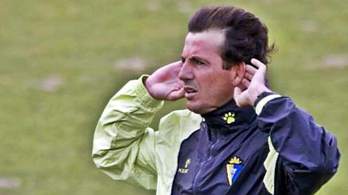 Jose González vuelve a los banquillos.