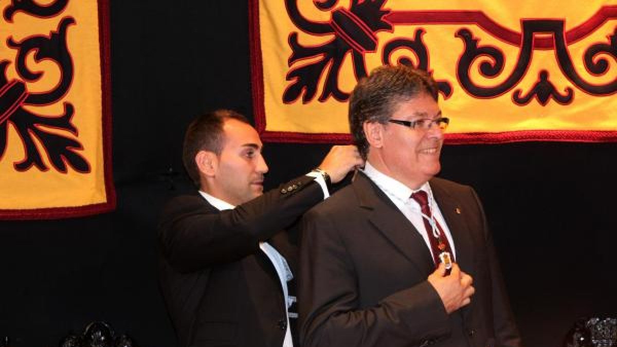 Rogelio Mena durante su investidura el pasado mes de mayo.