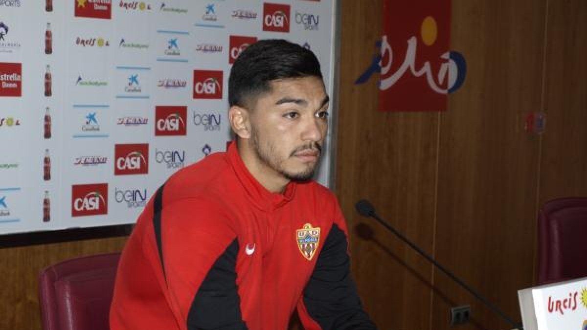 Lolo Reyes en rueda de prensa.