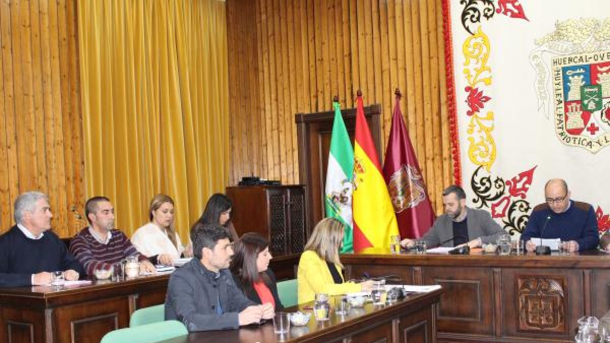 El Pleno ha aprobado el cese del secuestro de la concesión que se decretó en abril.