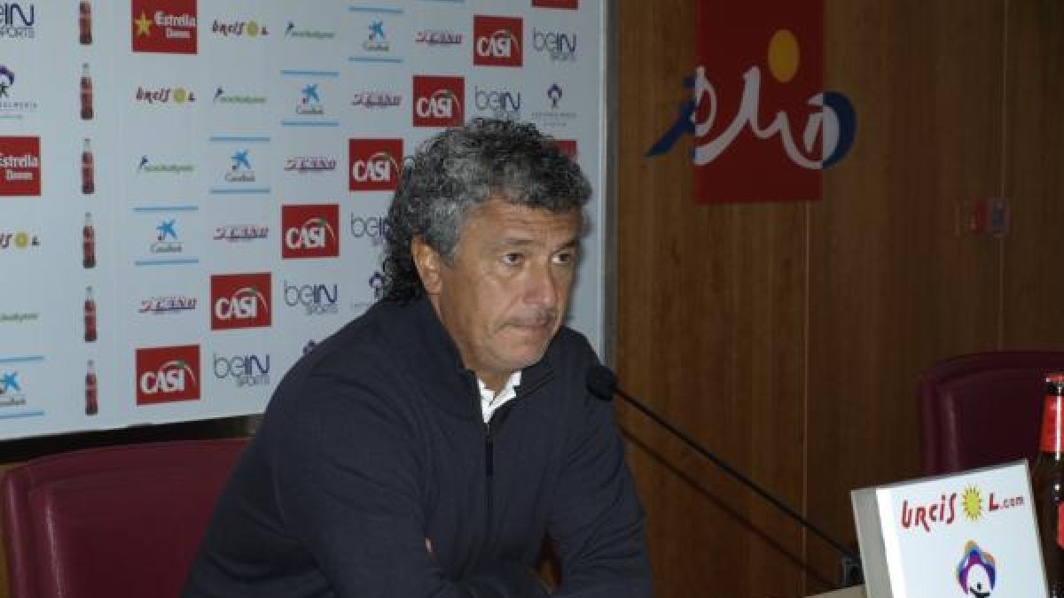 Goro en rueda de prensa.
