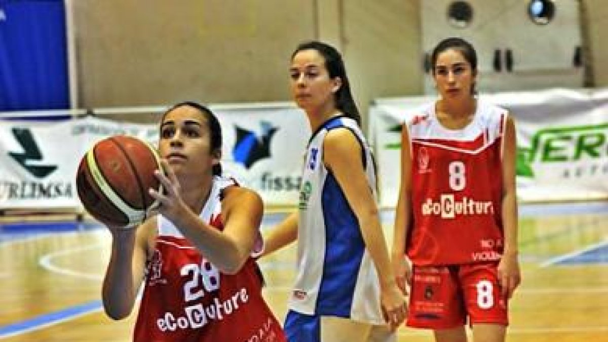 Paula en el lanzamiento de tiros libres.