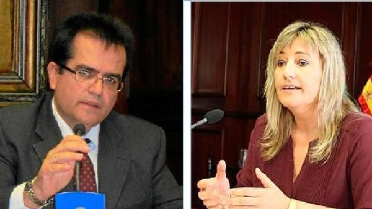 El exalcalde de Níjar, Antonio Jesús Rodríguez, y Esperanza Pérez, actual alcaldesa.