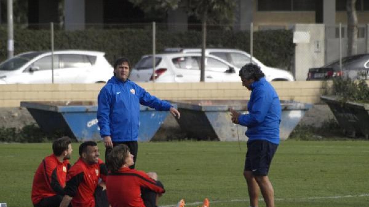 Goro eligió a Michel para el lateral derecho ante Osasuna.