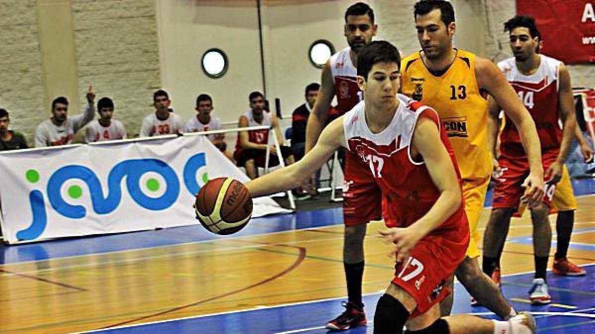 El joven jugador está disfrutando de la confianza de César Martínez.