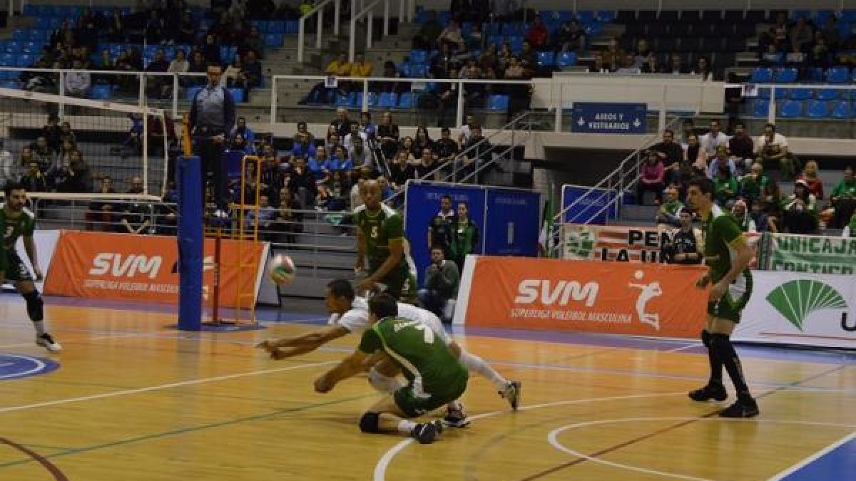 Una jugada de un partido de Unicaja.