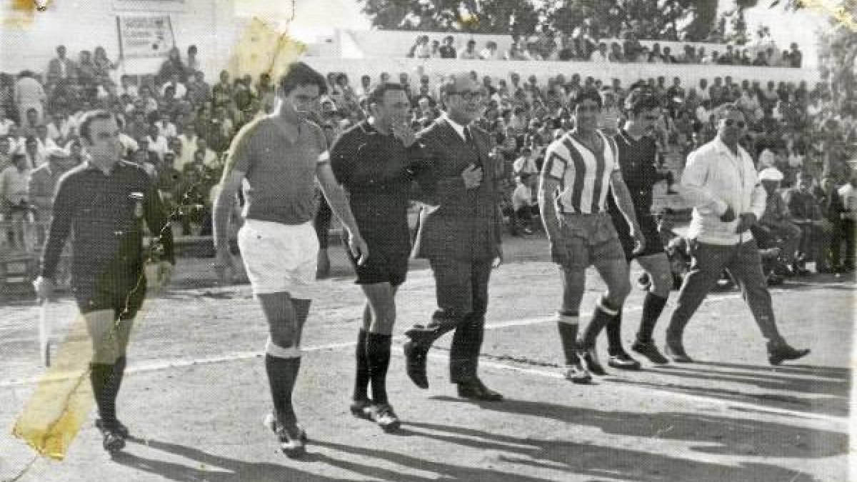 Juan Goros el día del ascenso a Tercera División contra el San Fernando.