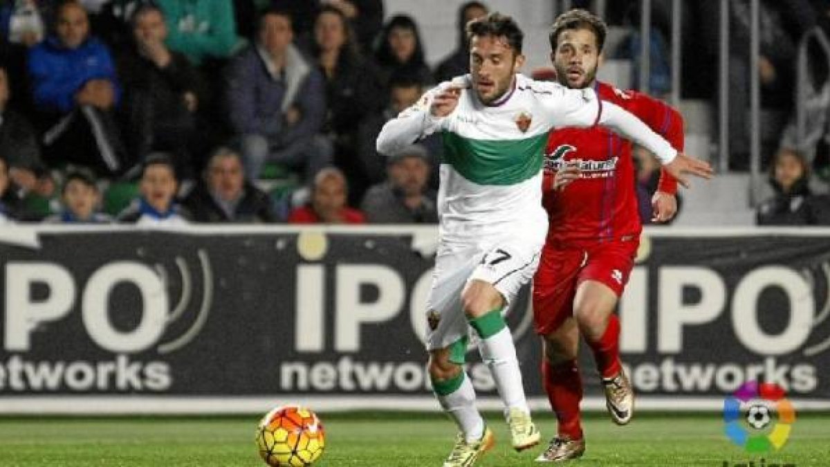 Eldin no ha tardado en enchufarse al Elche.